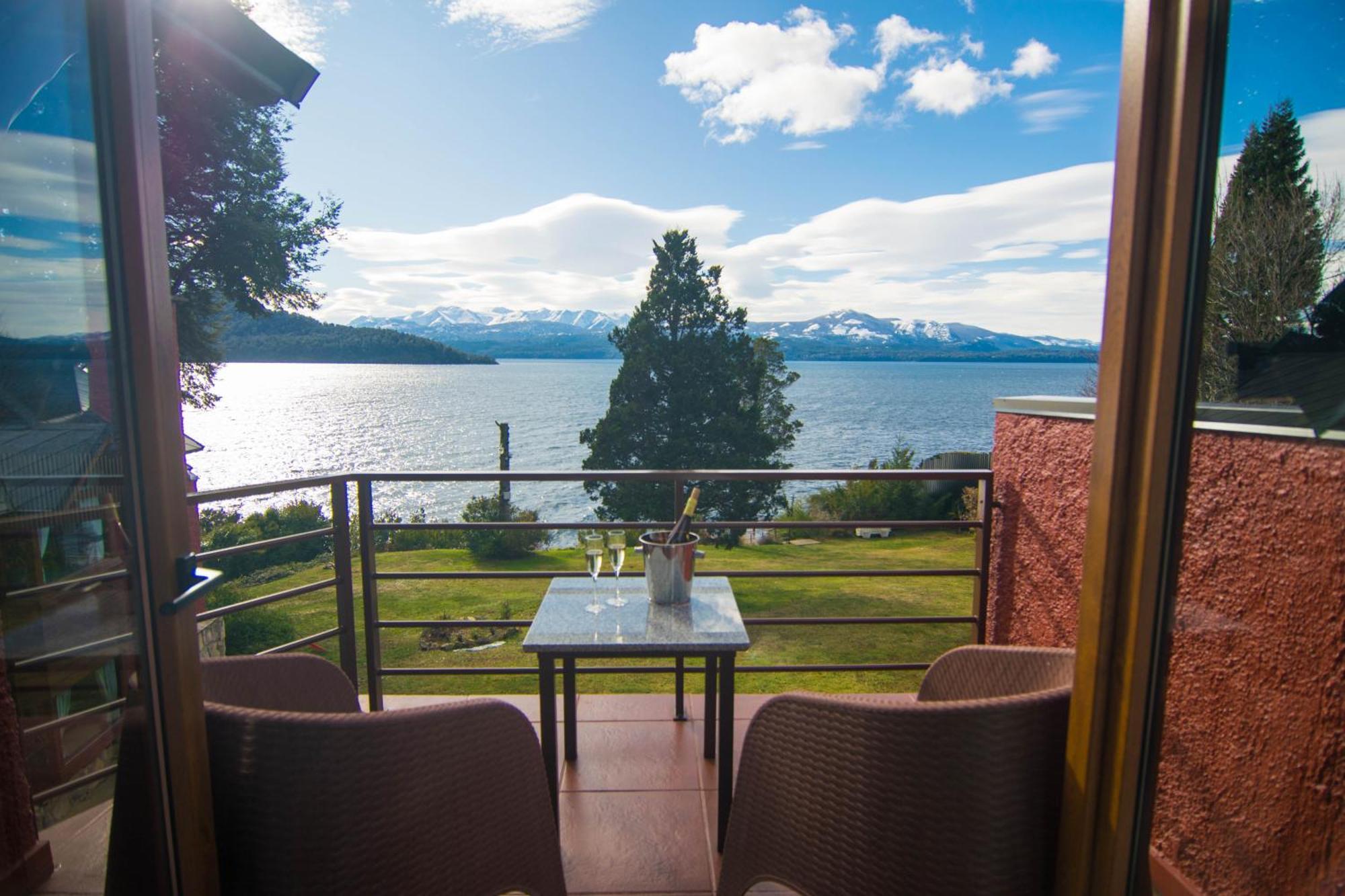 Costa Brava Apart Hotel & Suites San Carlos de Bariloche Exterior photo